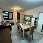 Aria 5 *
