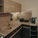 Aria 5 *