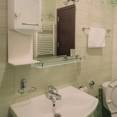Apartament Aria 5 *