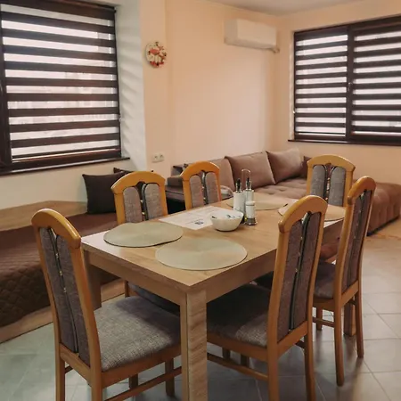Aria 5 Apartman *