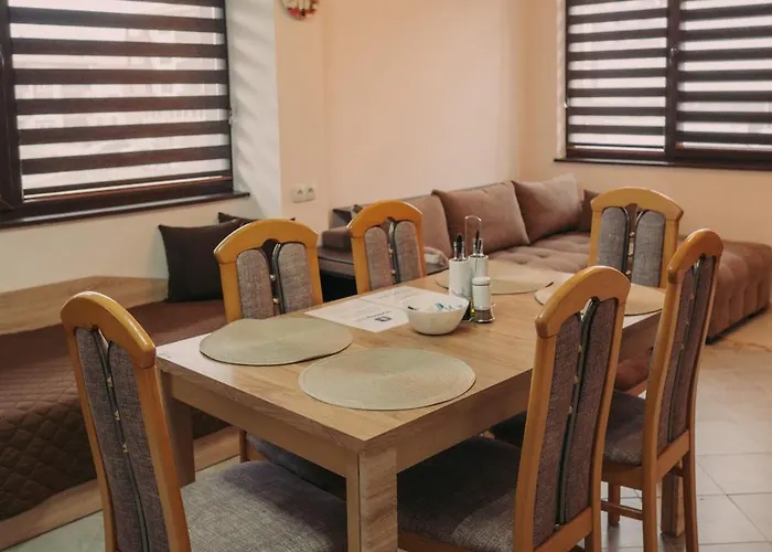 Aria 5 アパート *